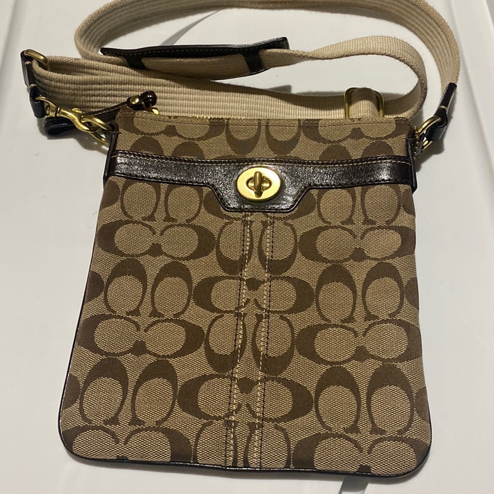 Coach crossbody purse